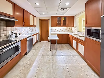 PANORAMIC MARINA & CANAL VIEW | LARGE 3 BEDROOM + MAID | PORTO