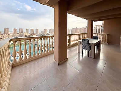 PANORAMIC MARINA & CANAL VIEW | LARGE 3 BEDROOM + MAID | PORTO