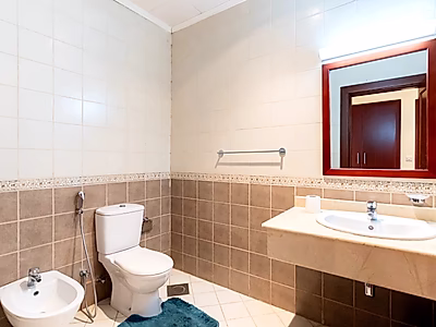 ELEGANTLY STYLED 2-BR APARTMENT | MARINA VIEW | PORTO