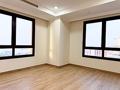 Spacious 2-Bedroom Apartment in The Pearl | City & Sea Views | Rented