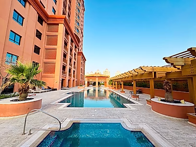 Spacious 2-Bedroom Apartment in The Pearl | City & Sea Views | Rented