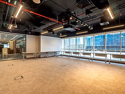 مساحة مكتبية فاخرة ومبتكرة في قلب منطقة الخليج الغربي