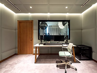 استوديو تسجيل متكامل وعالي التقنية في قلب منطقة الخليج الغربي