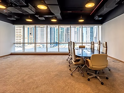 مكتب أنيق بمساحة 77 متر مربع في قلب منطقة الخليج الغربي