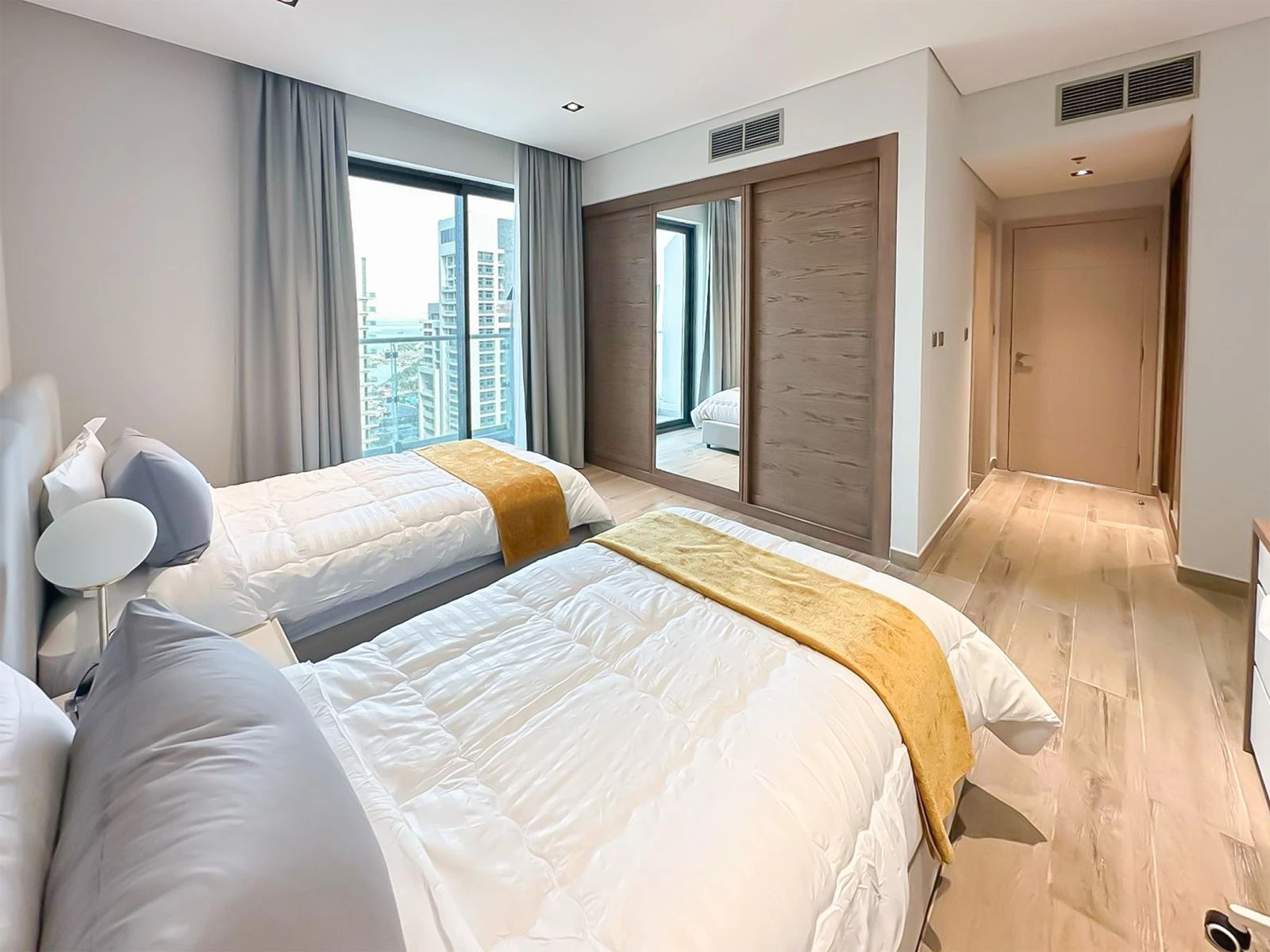 شقة مفروشة بغرفتي نوم في لوسيل مارينا | سند ملكية | إطلالة بحرية