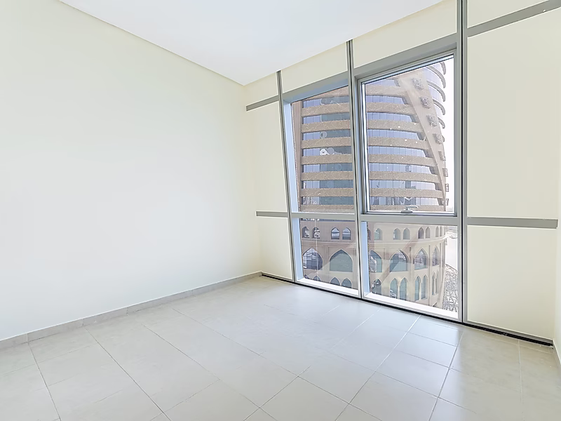 High-Floor 2BR Apartment in Zigzag Tower | Strong ROI | Prime Investment - Photo 5