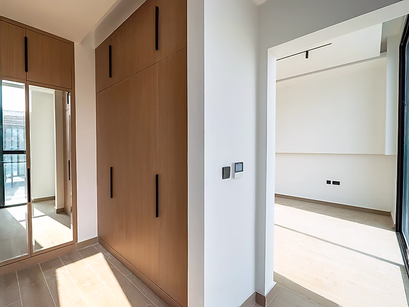 Resale : Handover Soon | Pay 60% upfront & Remaining Flexible Installments - Photo 6