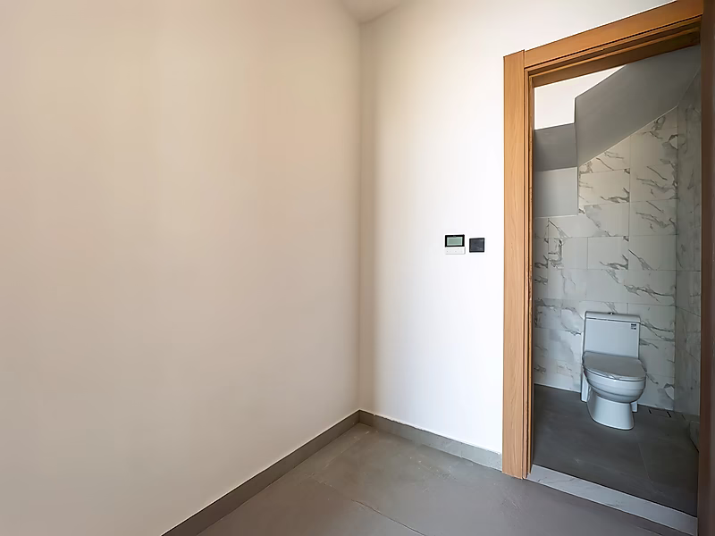 Resale : Handover Soon | Pay 60% upfront & Remaining Flexible Installments - Photo 19