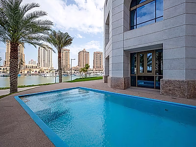 تاون هاوس فاخر دوبلكس مع مسبح خاص وإطلالة بحرية في سانت ريجيس مرسى العرب – جزيرة اللؤلؤة