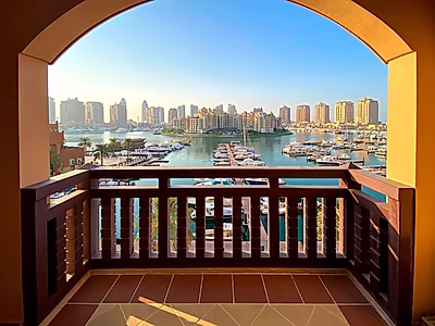 شقة فاخرة من غرفتين مع إطلالة على المارينا في اللؤلؤة