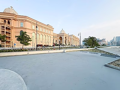 قطعة تجارية مميزة في مشروع لا فيردي – مدينة لوسيل