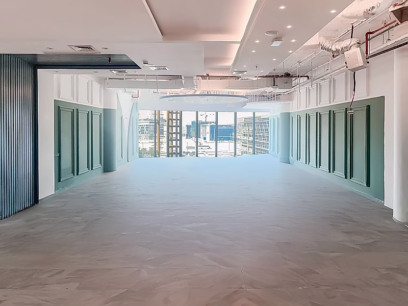 Premium 220 sqm Fully Fitted Office in Lusail - Photo 1