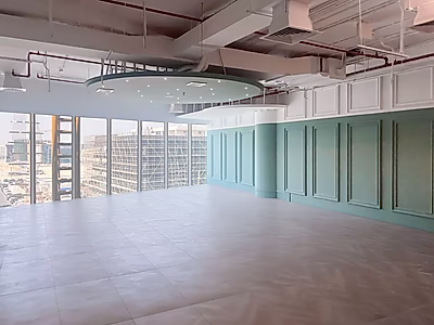 مكتب فاخر بمساحة 220 متر مربع مجهز بالكامل في لوسيل