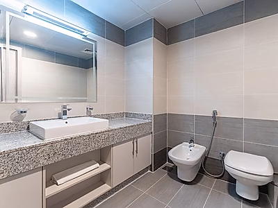 حصري | شقة فاخرة مفروشة بالكامل في لوسيل | معيشة راقية | تشمل الفواتير