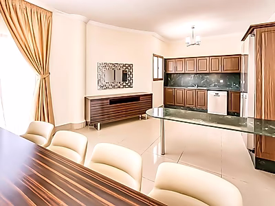 فيلا فاخرة مفروشة بالكامل داخل مجمع سكني | عين خالد