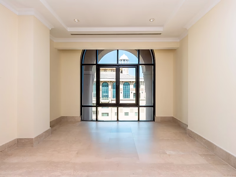 Luxury Penthouse for Sale in Porto Arabia - Photo 6