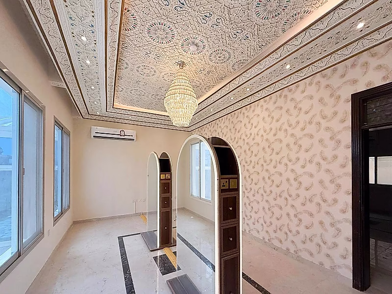 فيلا صالون نسائية فاخرة للبيع - فرصة استثمارية جاهزة! | أم قرن - Photo 5