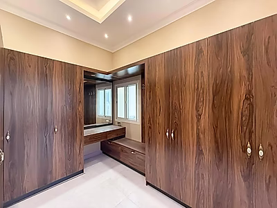 فيلا صالون نسائية فاخرة للبيع - فرصة استثمارية جاهزة! | أم قرن