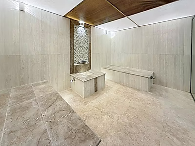 فيلا صالون نسائية فاخرة للبيع - فرصة استثمارية جاهزة! | أم قرن