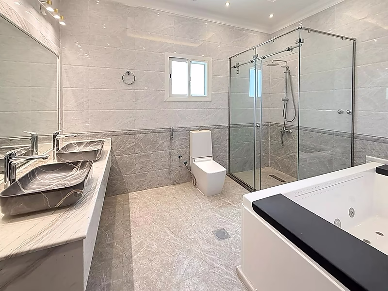 فيلا صالون نسائية فاخرة للبيع - فرصة استثمارية جاهزة! | أم قرن - Photo 11