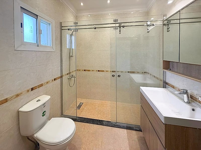 فيلا صالون نسائية فاخرة للبيع - فرصة استثمارية جاهزة! | أم قرن - Photo 12