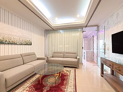 SOPHISTICATED LIVING SPACE | STUDIO CONVERTED INTO 1-BEDROOM | PORTO