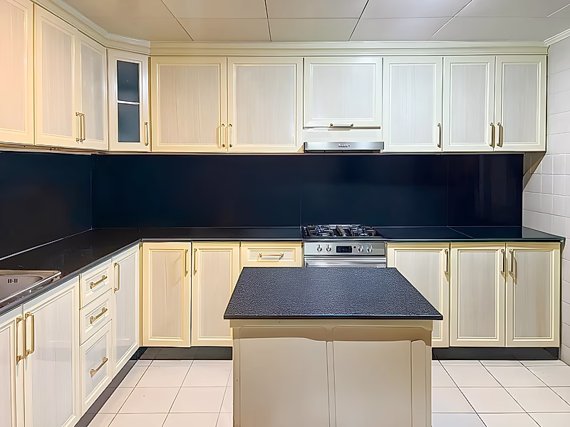 ELEGANT 3 BEDROOM + MAID MARINA VIEW | PORTO ARABIA - Photo 7