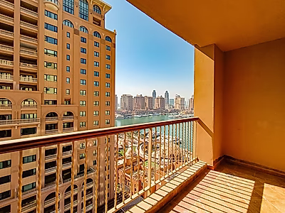 LUXURY DESIGNED 1 BEDROOM + OFFICE WITH BALCONY | PORTO