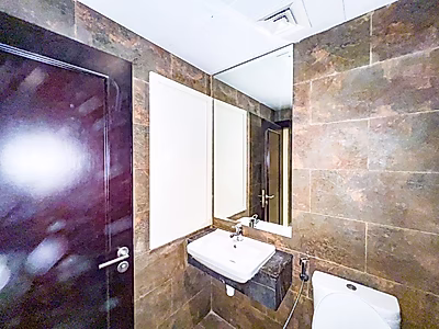 SOPHISTICATED 1-BR APARTMENT | THE PEARL