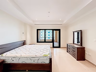 STUNNING 1-BEDROOM + OFFICE IN LUXURY TOWER | LARGE BALCONY | PORTO