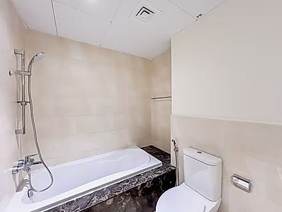 STUNNING 1-BEDROOM + OFFICE IN LUXURY TOWER | LARGE BALCONY | PORTO