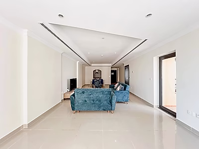 BRIGHT AND SPACIOUS 1-BEDROOM APARTMENT | PORTO