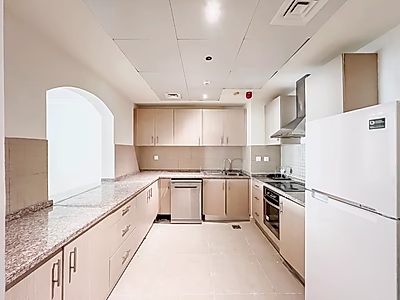 BRIGHT AND SPACIOUS 1-BEDROOM APARTMENT | PORTO