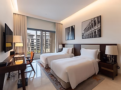 بنتهاوس أنيق ٣ غرف نوم + غرفة خادمة | معيشة فاخرة مع جميع الفواتير مشمولة