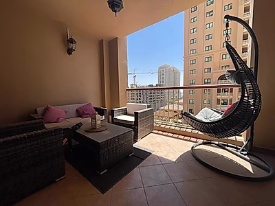 Chic 1BR Apartment | Porto Arabia Living