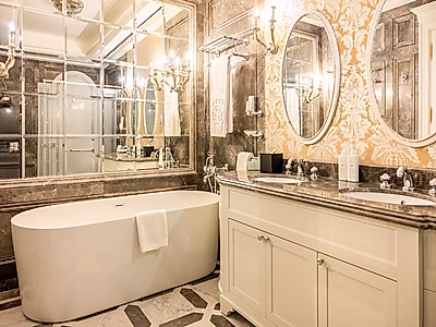 بنتهاوس فاخر في فندق ٥ نجوم | ٧ غرف رئيسية | ويست باي