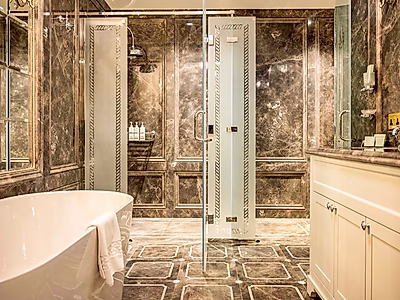 بنتهاوس فاخر في فندق ٥ نجوم | ٧ غرف رئيسية | ويست باي