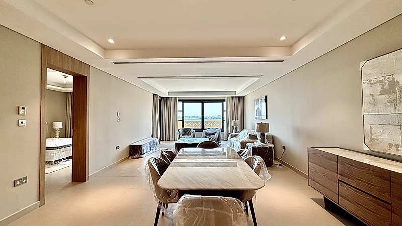 Exquisite Townhouse for Rent in Porto Arabia – Marina Views & Modern Elegance - Photo 2
