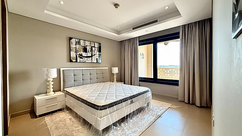 Exquisite Townhouse for Rent in Porto Arabia – Marina Views & Modern Elegance - Photo 9