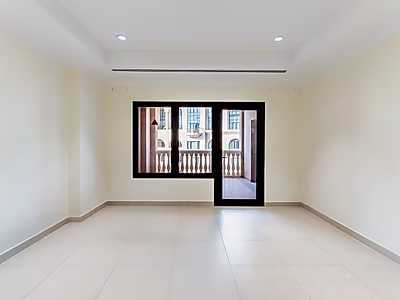 Newly renovated 1 bedroom+office apartment with marina and sea views