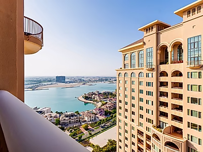 Newly renovated 1 bedroom+office apartment with marina and sea views