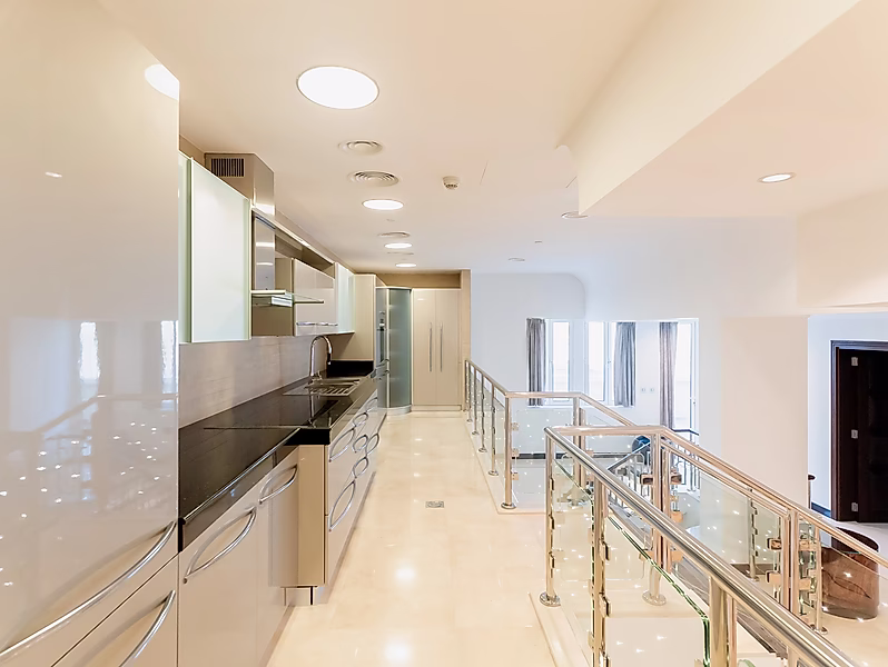 شقة بنتهاوس رائعة 7 غرف نوم + غرفة معيشة رئيسية | إطلالات على البحر - Photo 14