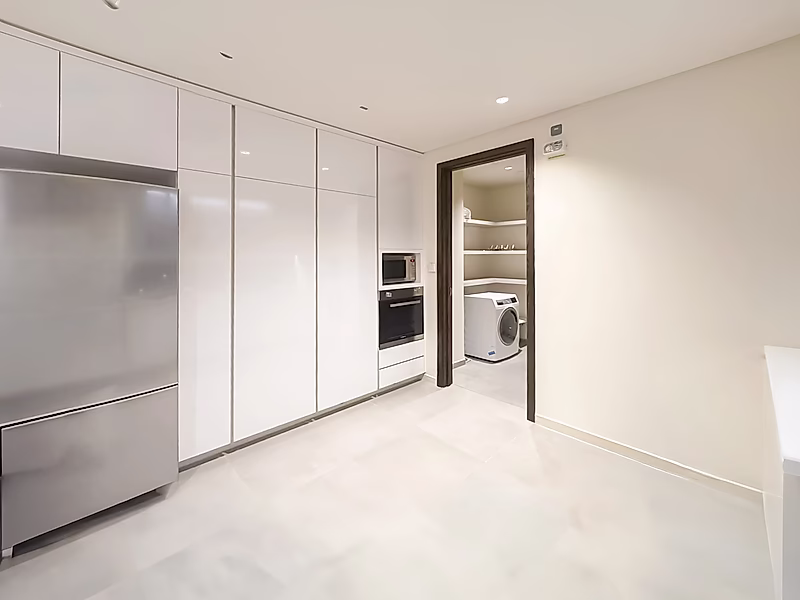 FGREALTY EXCLUSIVE: Elegant 2BR Retreat in Seef Lusail | Bills Included - Photo 15