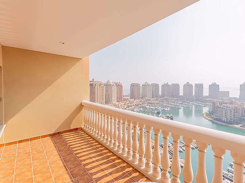 PREMIUM LIVING! 2BR WITH BREATHTAKING MARINA VIEWS | PORTO - Photo 1