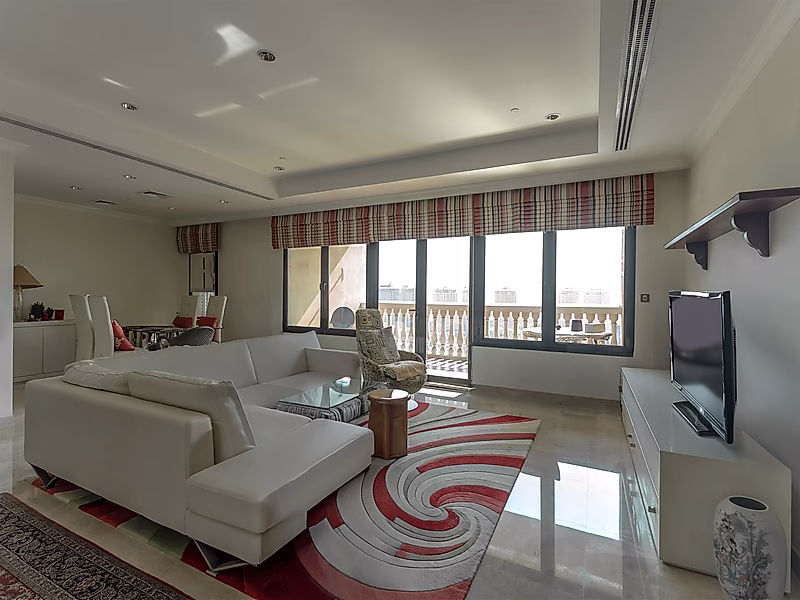 PREMIUM LIVING! 2BR WITH BREATHTAKING MARINA VIEWS | PORTO - Photo 2