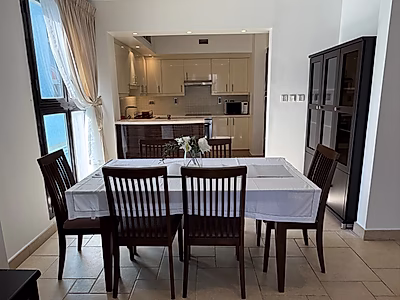 شقة واسعة بغرفة نوم واحدة – مفروشة بالكامل مع إطلالة خلابة على البحر