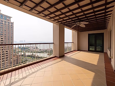 Sophisticated 2BR Apartment | Porto Arabia with Large Balcony | The Pearl - Qatar