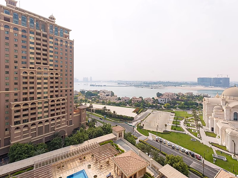 Sophisticated 2BR Apartment | Porto Arabia with Large Balcony | The Pearl - Qatar - Photo 11