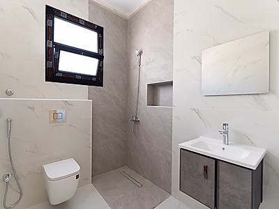 فيلا راقية للبيع في الوكير مع قبو وملحق خارجي