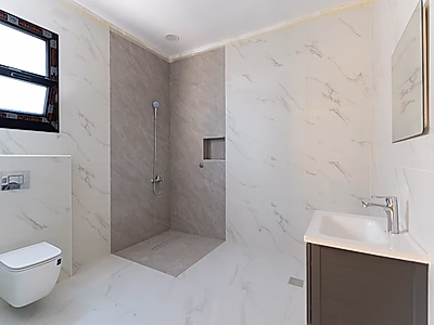 فيلا راقية للبيع في الوكير مع قبو وملحق خارجي